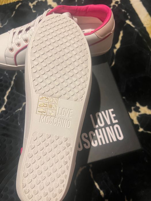 Love Moschino оригинални нови обувки