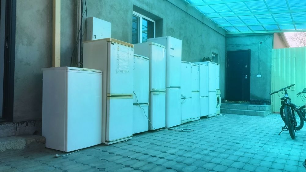 Холодильник от 20 тысячи и высше.