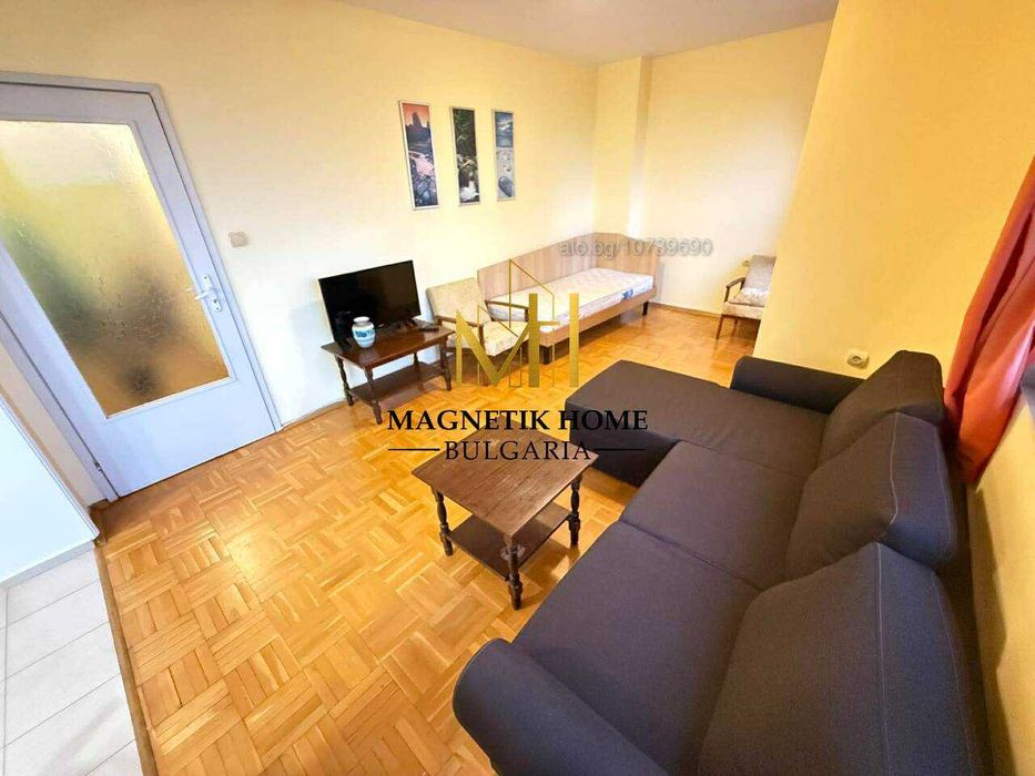 Приветлив двустаен апартамент до Руската гимназия в ж.к. Лазур