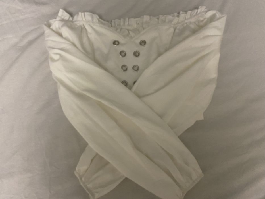 Топ с длинными рукавами