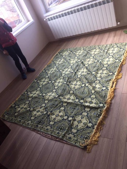 Вълнени черги, одяла и килими. Ръчно тъкани.