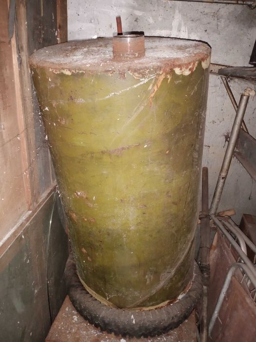 Продам металлическую ёмкость