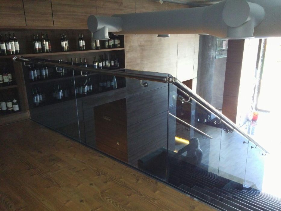 Стеклянные перила и лестничные ограждения