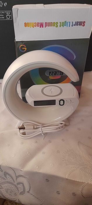 Smart LED Лампа Безжично Бързо Зареждане, Часовник