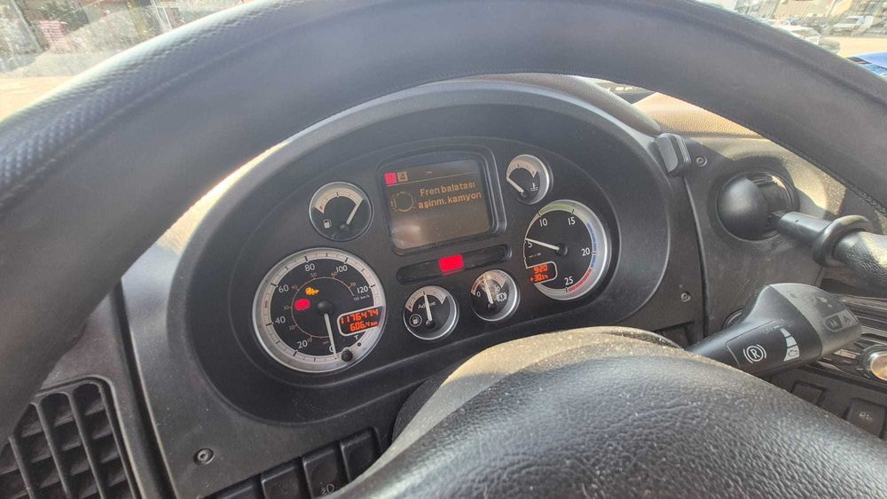 DAF XF105.410  autocamion cu remorcă tandem– gata de muncă