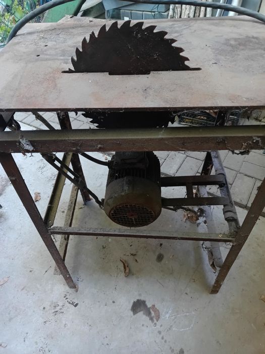 Вибро станок на один блок  и пилорамаа