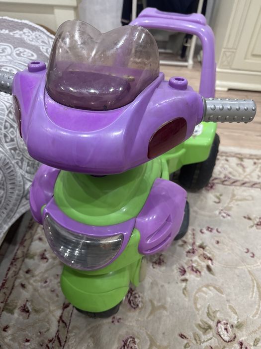 Машинка детская на аккумуляторе