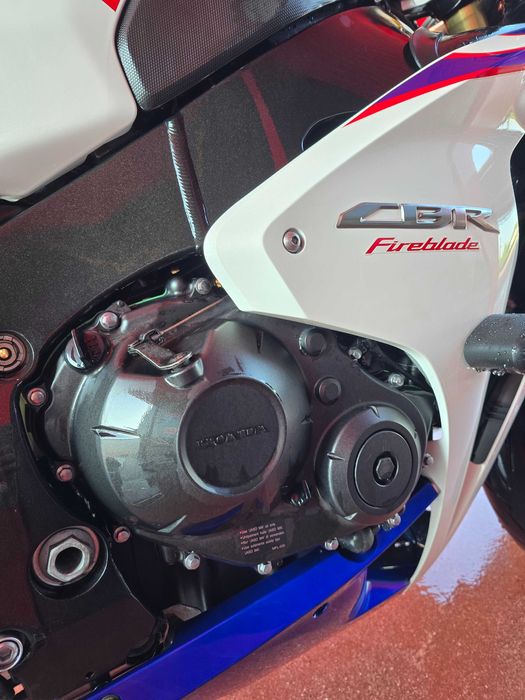 Vand HONDA CBR 1000rr
