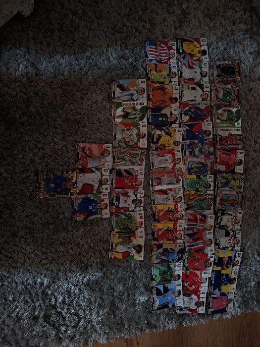 De vanzare cartonase panini adrenalyn XL