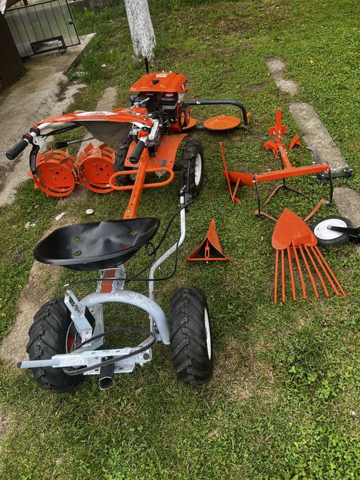 Motocultor 7 cp merge foarte bine