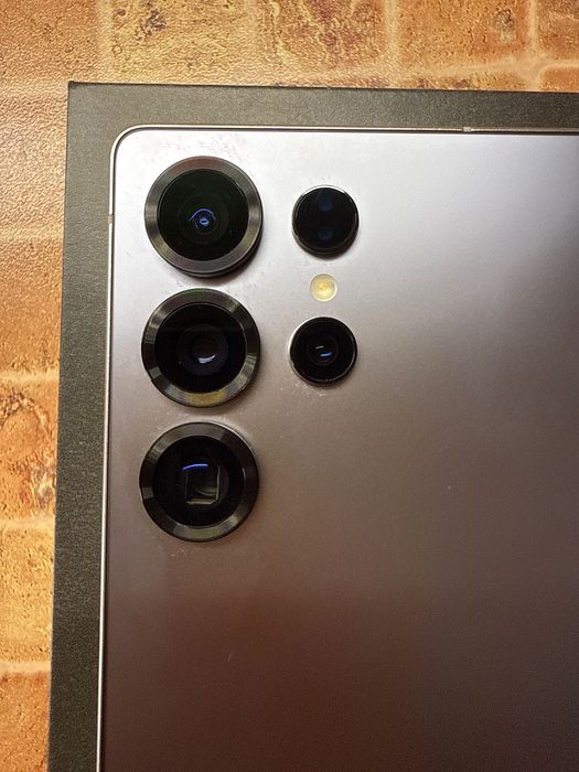 !Само днес 650 евро! Смартфон Samsung Galaxy S25 Ultra, 12GB RAM, 256GB, 5G, Titanium Silverblue