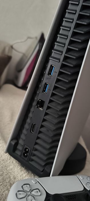 Продаю Playstation 5