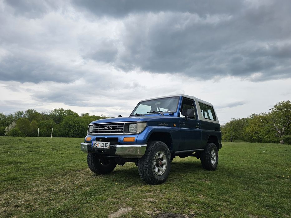 Toyota Land Cruiser kzj 73