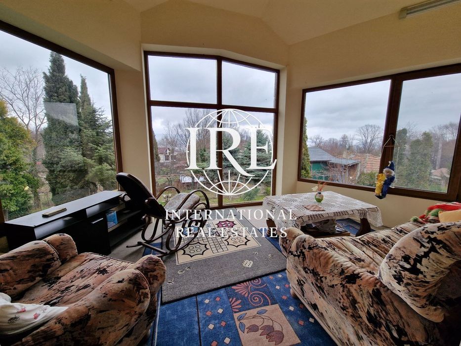 Продава се Къща в Варна, Аспарухово - 310 кв.м за 2252 €/кв.м - Снимка #2