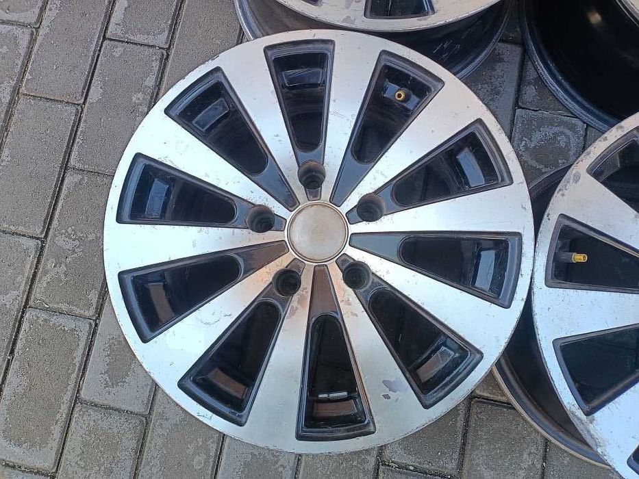 Продам легкосплавные диски на BMW 5 e39