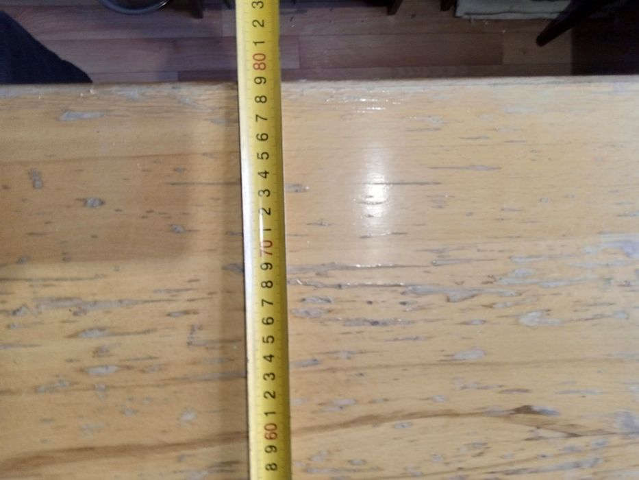 Продам стол кухонный !