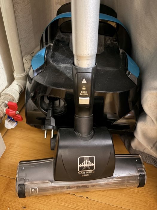 Срочно продам пылесос Tefal