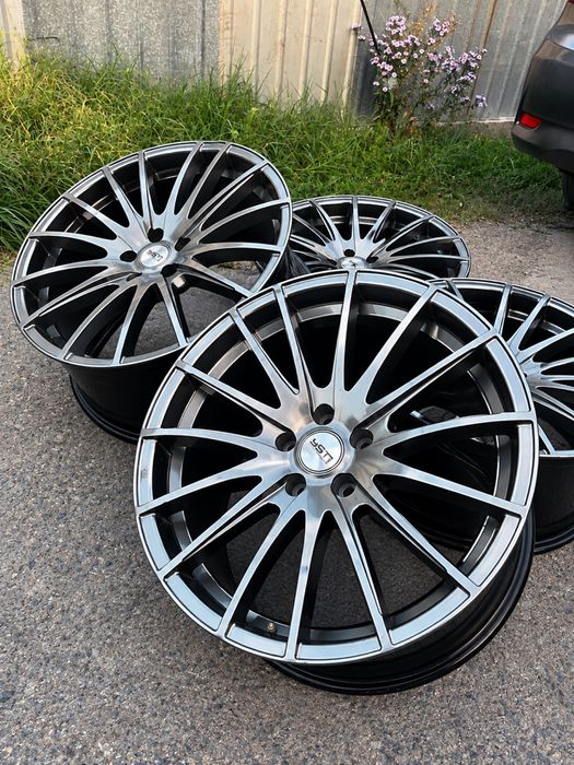 Продам 18 диски широкие титанки