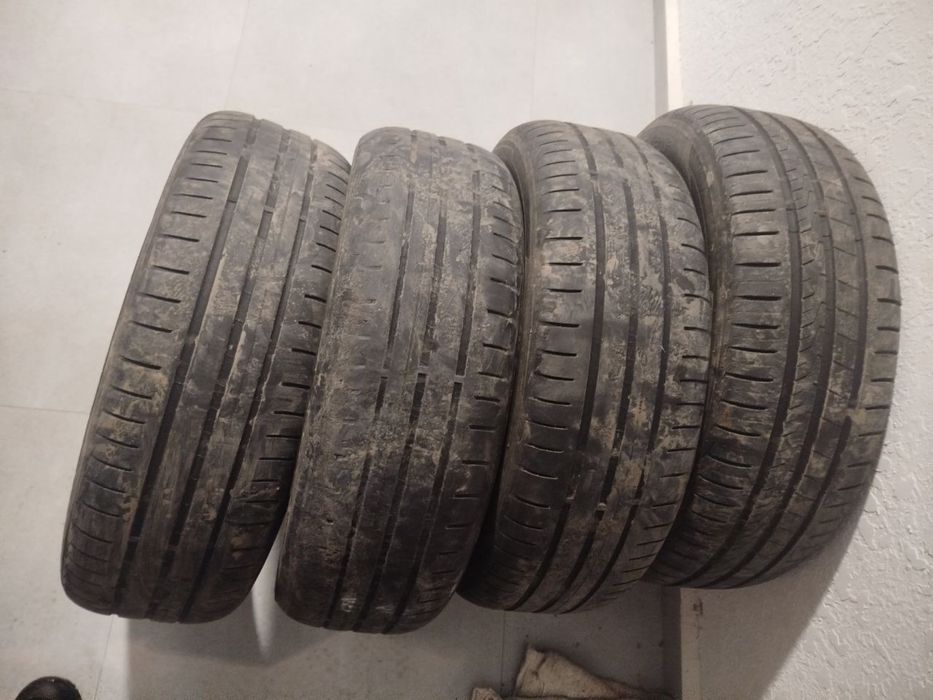 Продам летние шины комплект