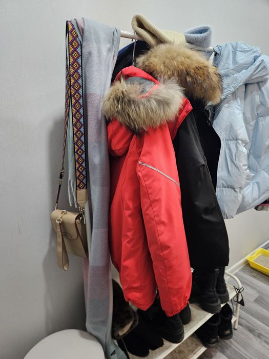 Продам вешалку,всего-5000