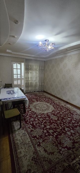 Продаю свою квартиру без маклеров 5 комнат зал 8х5