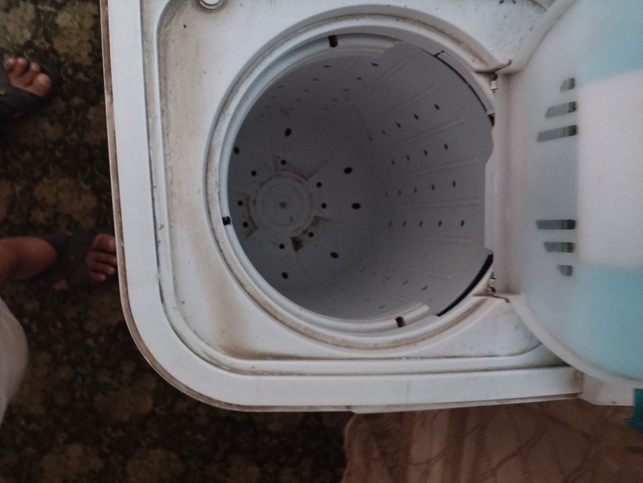 Продам стиральную машину за 350.000 сум