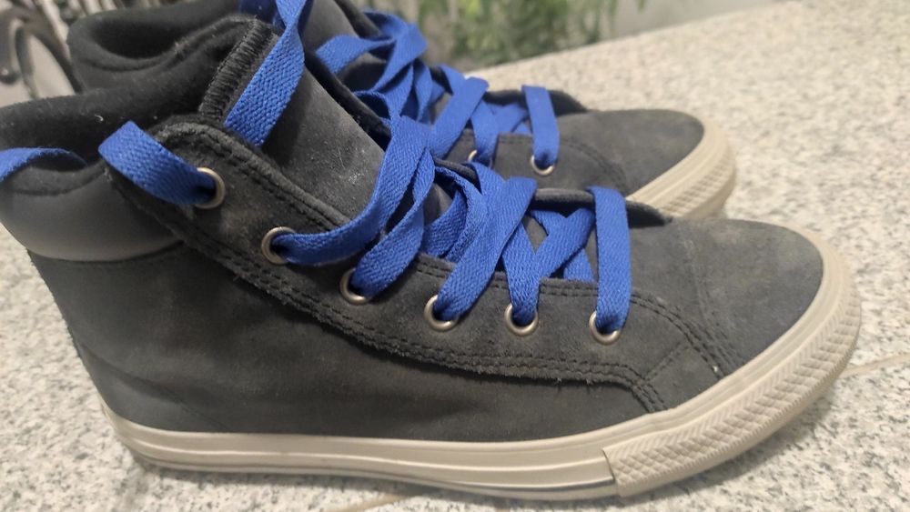 Ghete converse piele întoarsă