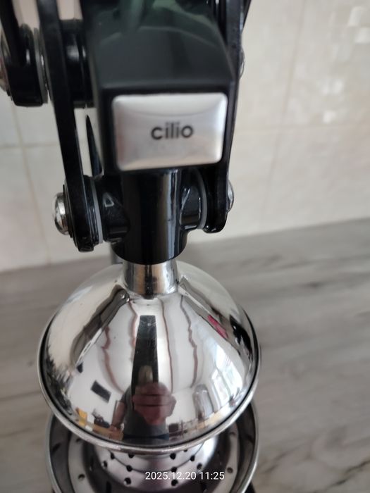 Vând storcător profesional