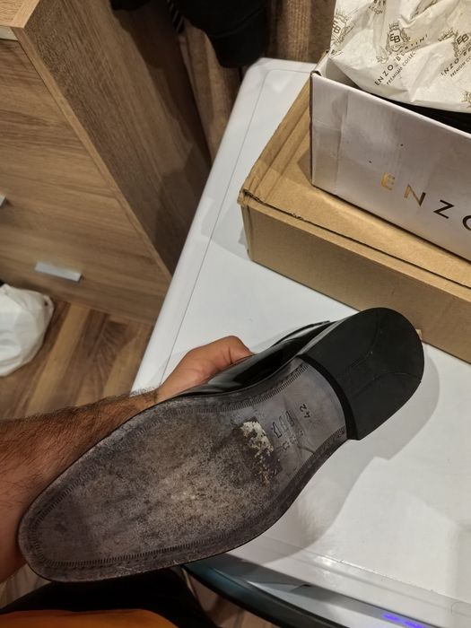 Pantofi Enzo Bertini tip Oxford, 42, negru