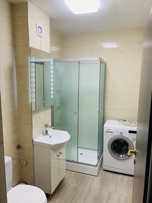 Inchiriez ap. 2 camere Floresti