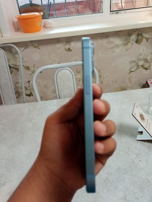 продам айфон 14