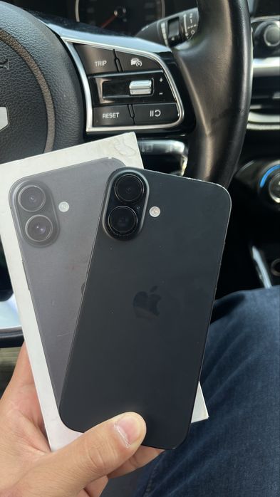 Iphone 16, black 128 gb 88% E-sim