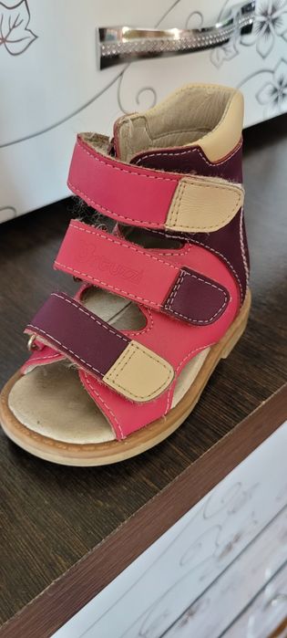 Ортопедические сандали