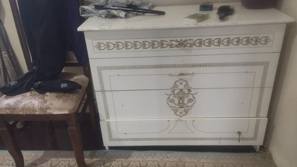 Спальный гарнитур