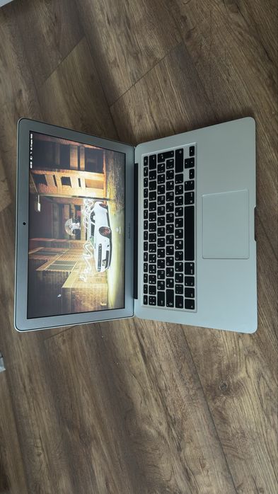 Apple Macbook air 13