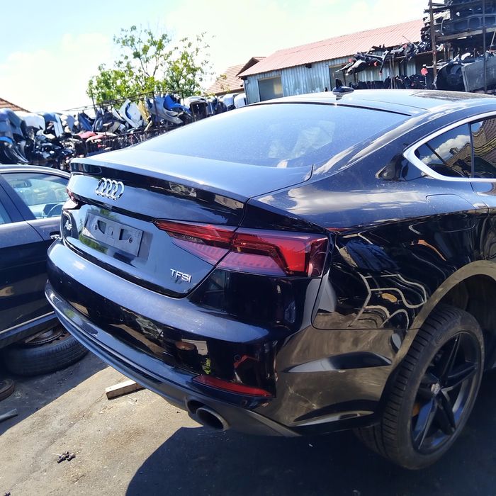 Bara spate Audi A5 F5 an 2016-2020