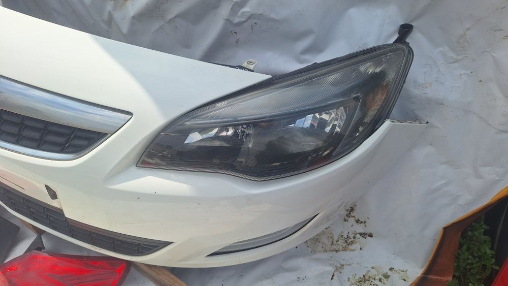 Bara fata opel astra j faruri triple proiectoare tragar aripa