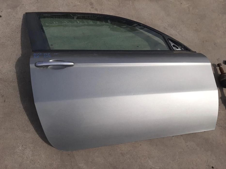 usa portiera dreapta  alfa romeo 147 model 2 usi