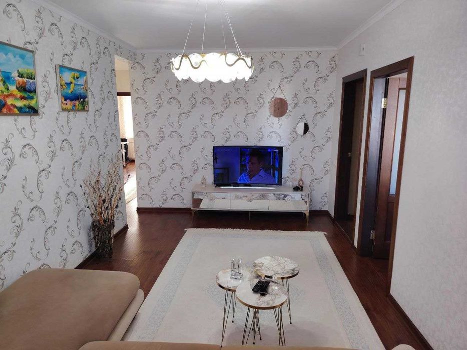 Продам 3 ком.кв. на ул. Воинов - Интернационалистов 81.2 кв.м.