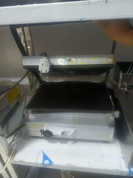 Toster tostir Тостер тостр Toster Tostr tostir apar tostr izgara izgra