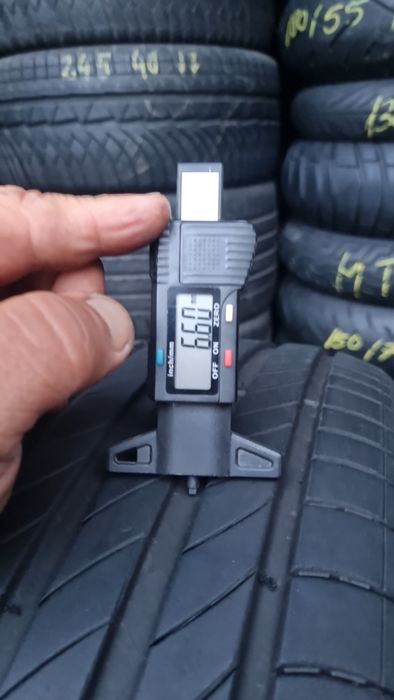 2 Anvelope Vară Michelin Primacy4  215 65 R17 Impecabile DOT5123.