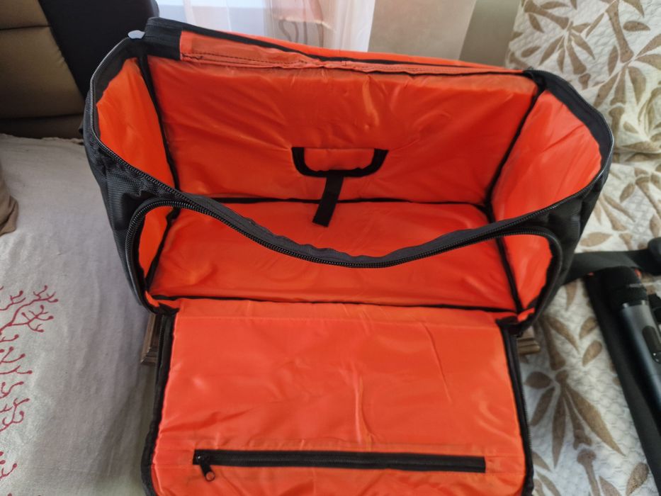 Оригинален JBL Partybox с микрофон и чанта