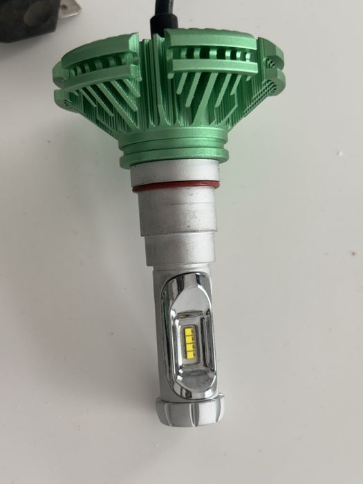 Set becuri cu led si balast 32v 6000Lm