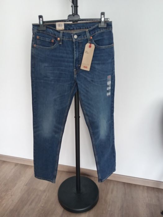 Vând blugi pt bărbați