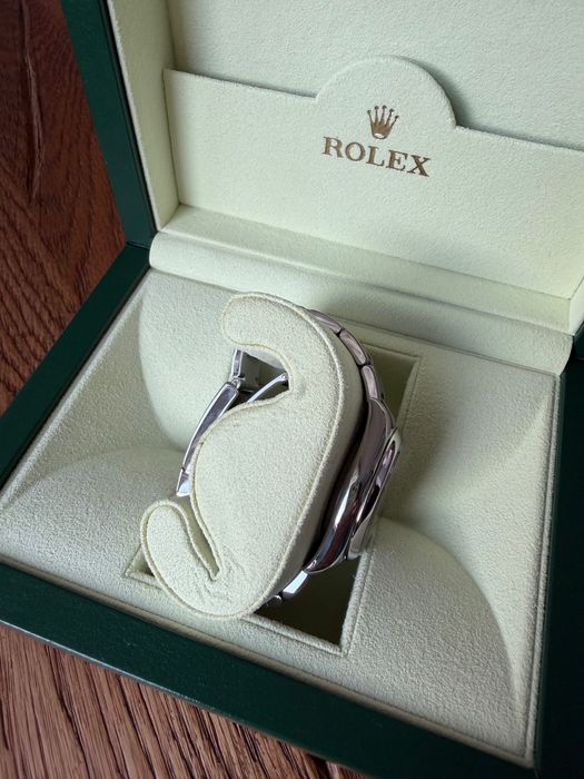 Rolex Oyster Perpetual 36 mm blue dial
