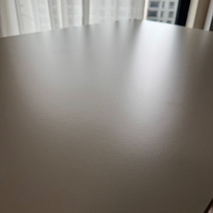 Birou TROTTEN IKEA  120x70 cm, în stare perfectă