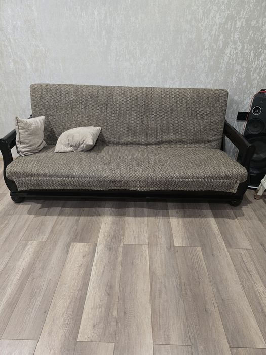 Продам диван и кресло бу самовывоз