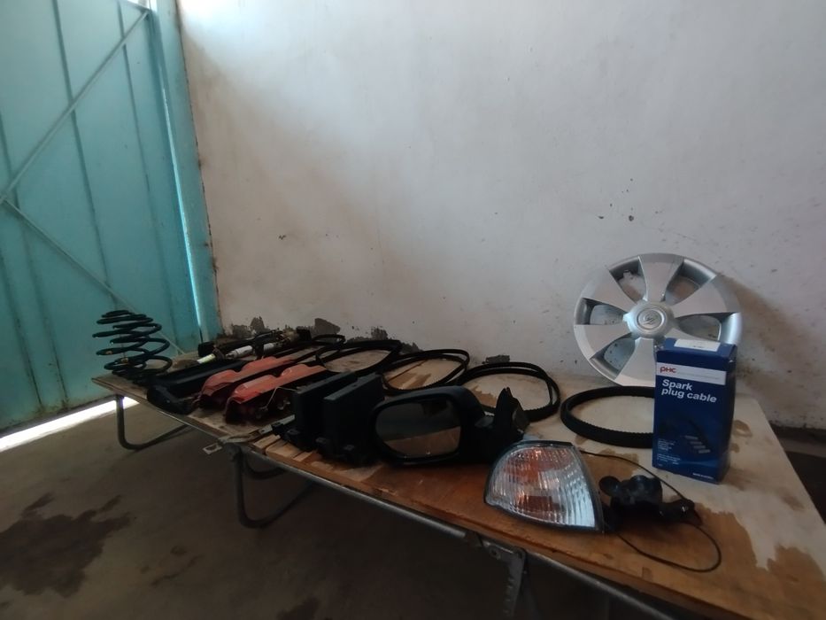 Продаются запчасти для машины состояние отличное