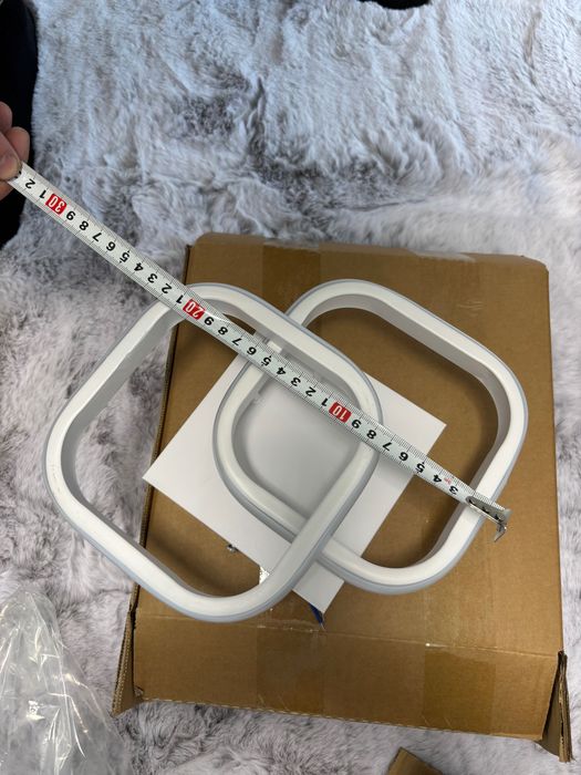 Лед лампа за таван