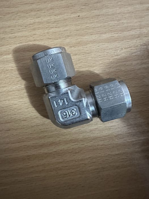 Fitinguri Swagelok și Ham-Let de 12mm